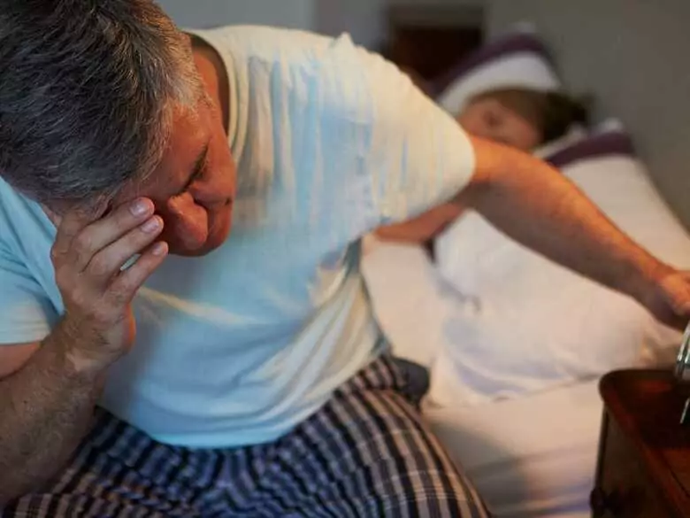 Osłabienie, bóle głowy, duszności – jak rozpoznać, czy to nocna napadowa hemoglobinuria?