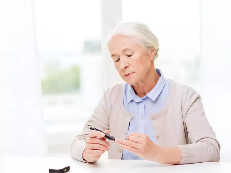 Osoby z cukrzycą typu 2 i z powikłaniami sercowo-naczyniowymi czekają na rozszerzenie refundacji nowoczesnych terapii